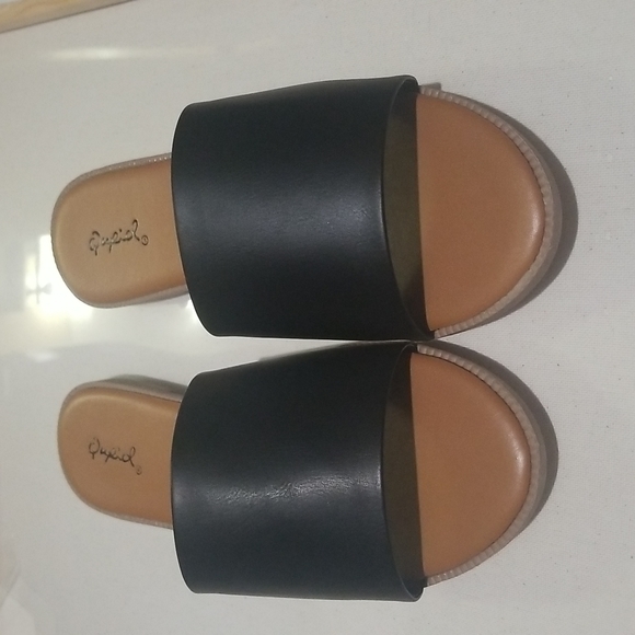 Qupid - Cute brown and black flats - Picture 2 of 5